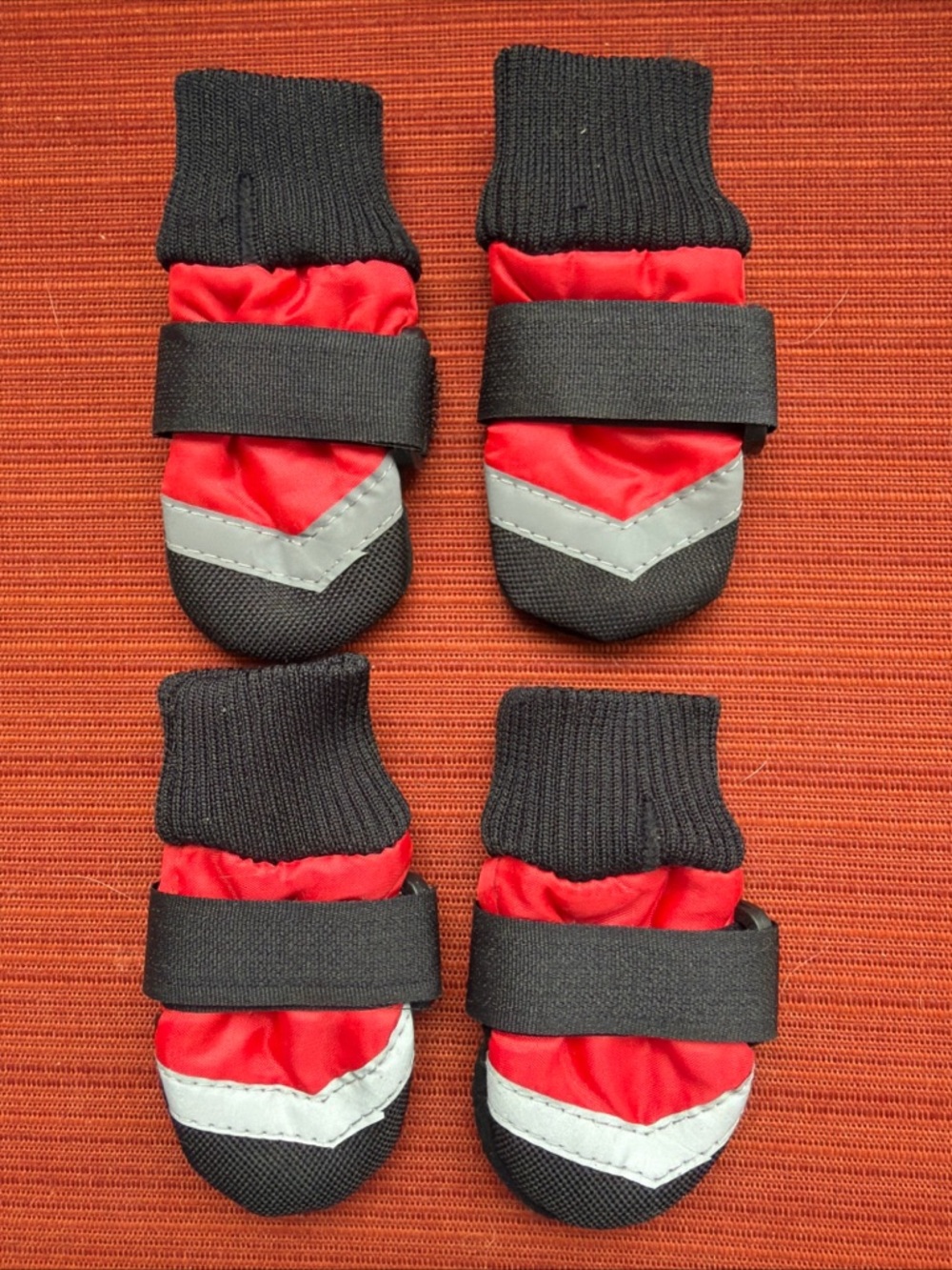 Winter Dog Booties Size XXXS Red & Black